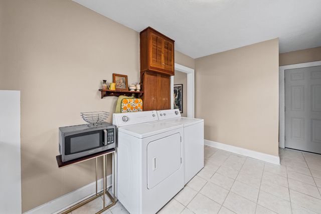 2736 Nelson Dr, Hopkinsville, KY 42240