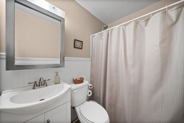 2736 Nelson Dr, Hopkinsville, KY 42240