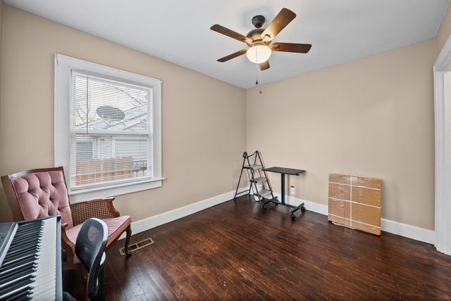 2736 Nelson Dr, Hopkinsville, KY 42240