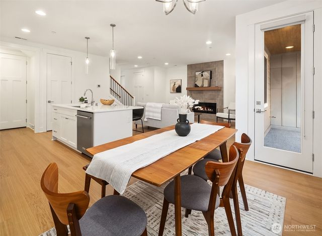 21224 82nd Place W, Edmonds, WA 98026