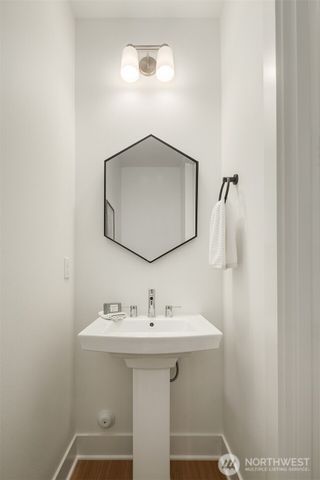 21224 82nd Place W, Edmonds, WA 98026