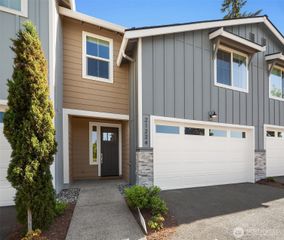 21224 82nd Place W, Edmonds, WA 98026