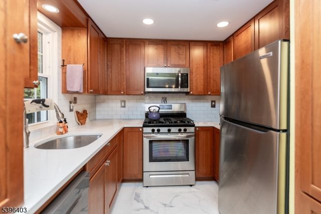 156 Osprey, Allamuchy Twp., NJ 07840