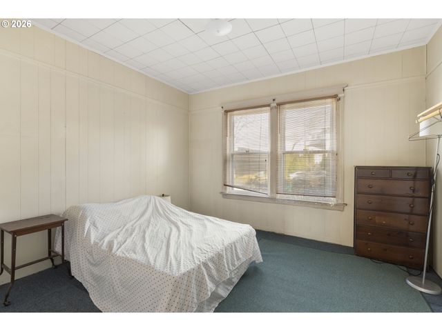 1903 Se 12TH Ave, Portland, OR 97214