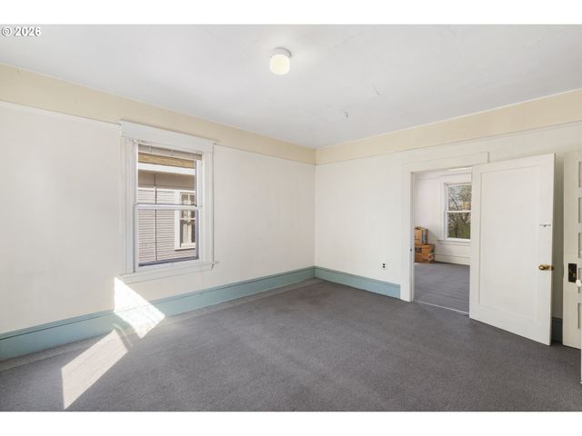 1903 Se 12TH Ave, Portland, OR 97214