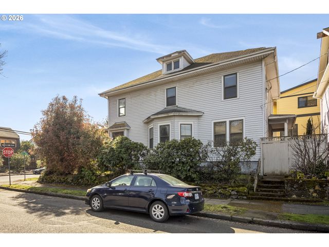 1903 Se 12TH Ave, Portland, OR 97214