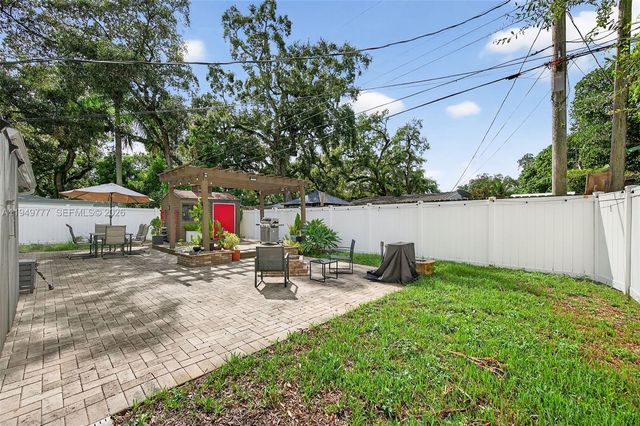 6640 Douglas 0, Hollywood, FL 33024