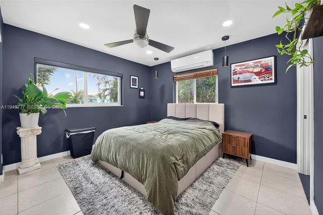 6640 Douglas 0, Hollywood, FL 33024