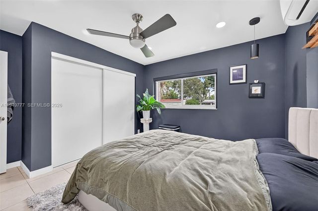 6640 Douglas 0, Hollywood, FL 33024