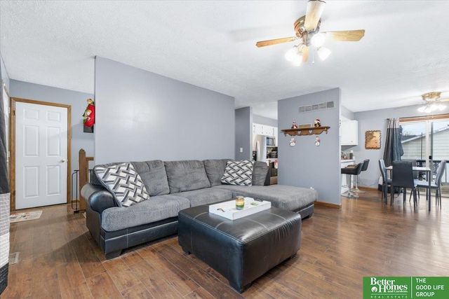 700 W R Street, Lincoln, NE 68528