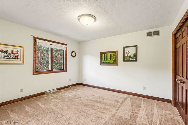 33328 Allenbury Drive, Solon, OH 44139