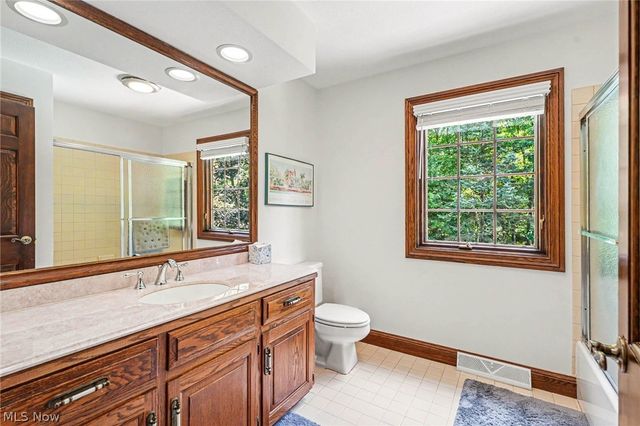 33328 Allenbury Drive, Solon, OH 44139