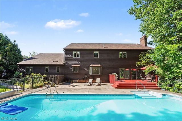 33328 Allenbury Drive, Solon, OH 44139