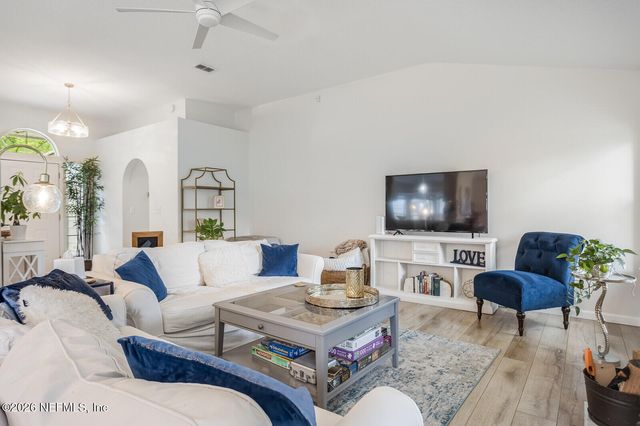 244 CLOVER Court, St. Johns, FL 32259
