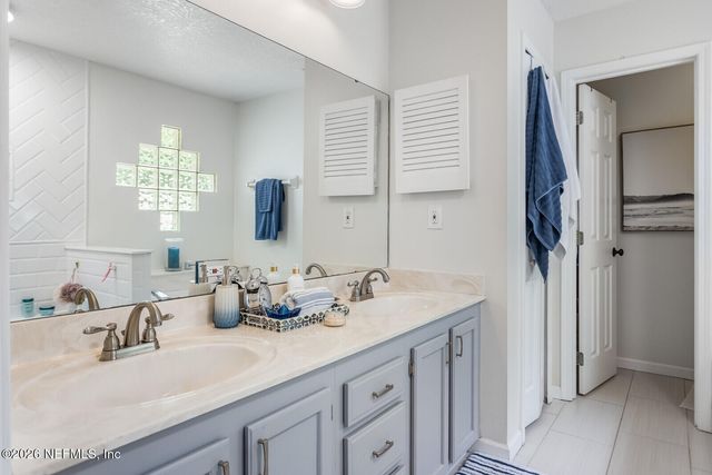 244 CLOVER Court, St. Johns, FL 32259