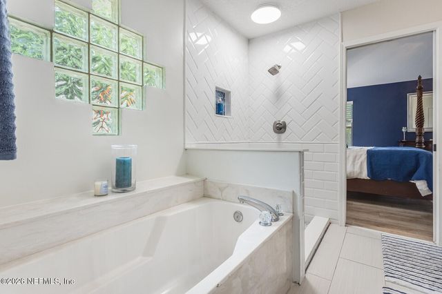 244 CLOVER Court, St. Johns, FL 32259