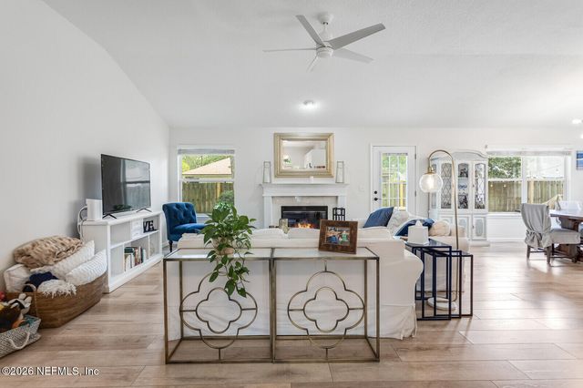 244 CLOVER Court, St. Johns, FL 32259