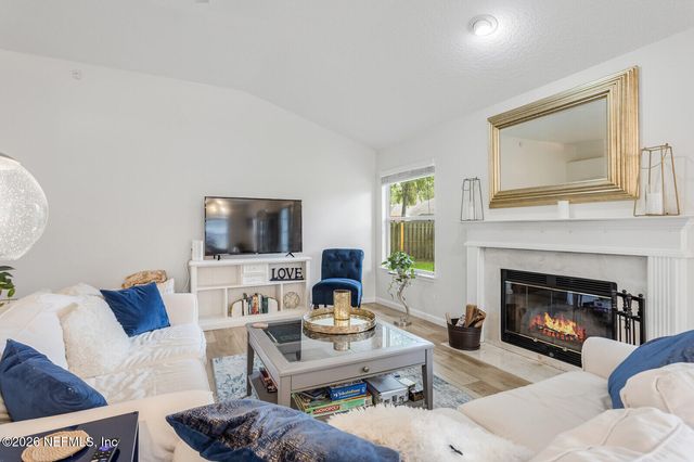 244 CLOVER Court, St. Johns, FL 32259