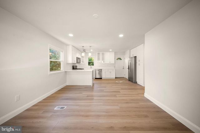 197 CABBEL DR, Manassas Park, VA 20111