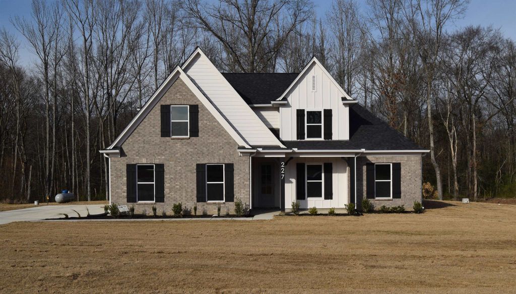 227 CENTERLINE ROPER LOOP, Byhalia, MS 38611