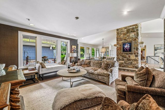 5940 Loring Drive, Minnetrista, MN 55364
