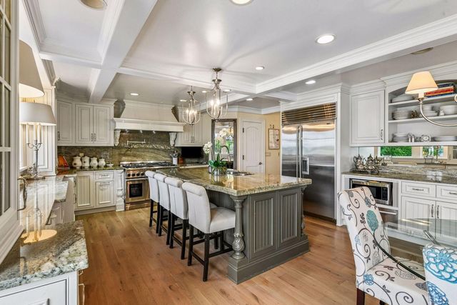5940 Loring Drive, Minnetrista, MN 55364
