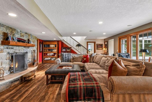 5940 Loring Drive, Minnetrista, MN 55364