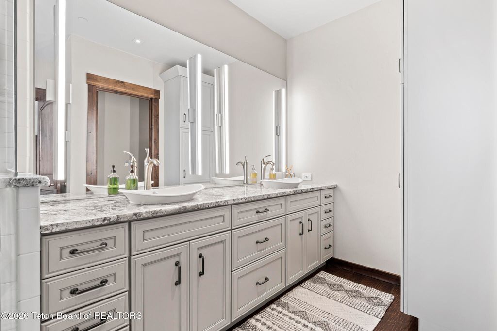 735 UPPER REDMOND Road, Jackson, WY 83001 photo 22