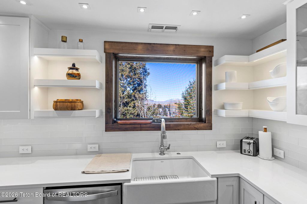 735 UPPER REDMOND Road, Jackson, WY 83001 photo 46