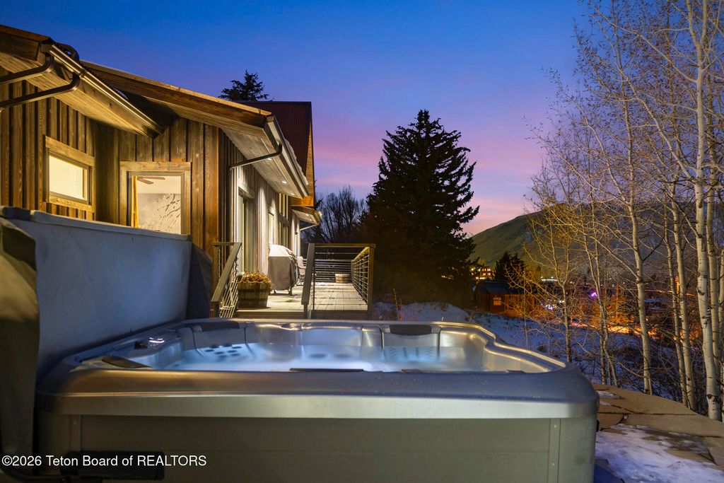 735 UPPER REDMOND Road, Jackson, WY 83001 photo 65