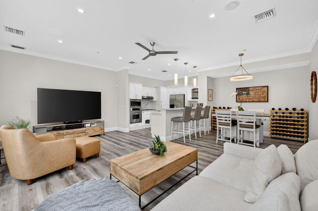 500 NE 17TH Avenue, Fort Lauderdale, FL 33301