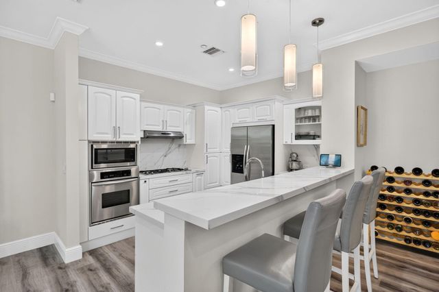 500 NE 17TH Avenue, Fort Lauderdale, FL 33301