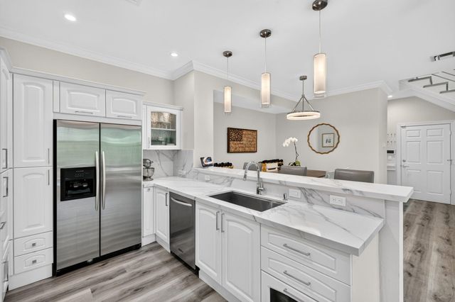 500 NE 17TH Avenue, Fort Lauderdale, FL 33301