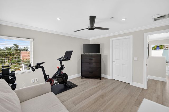 500 NE 17TH Avenue, Fort Lauderdale, FL 33301