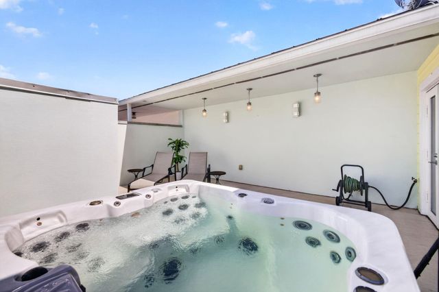 500 NE 17TH Avenue, Fort Lauderdale, FL 33301