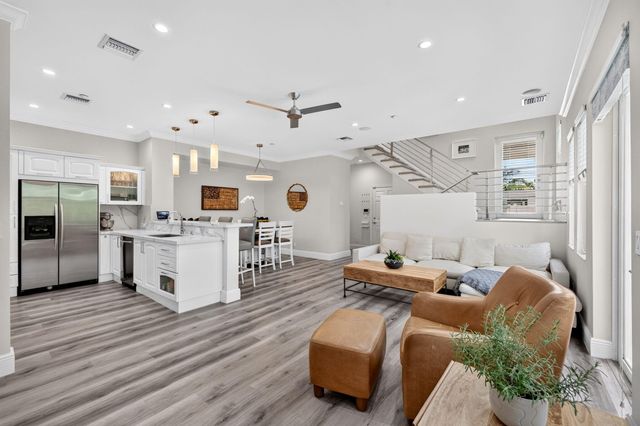 500 NE 17TH Avenue, Fort Lauderdale, FL 33301