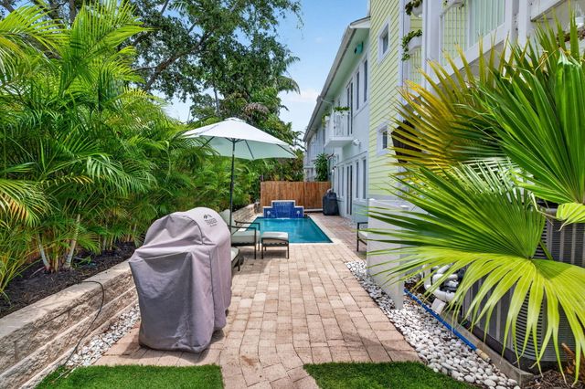 500 NE 17TH Avenue, Fort Lauderdale, FL 33301