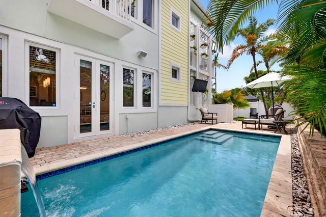 500 NE 17TH Avenue, Fort Lauderdale, FL 33301