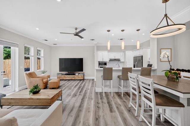 500 NE 17TH Avenue, Fort Lauderdale, FL 33301
