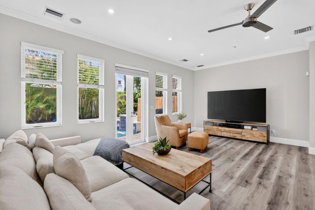 500 NE 17TH Avenue, Fort Lauderdale, FL 33301