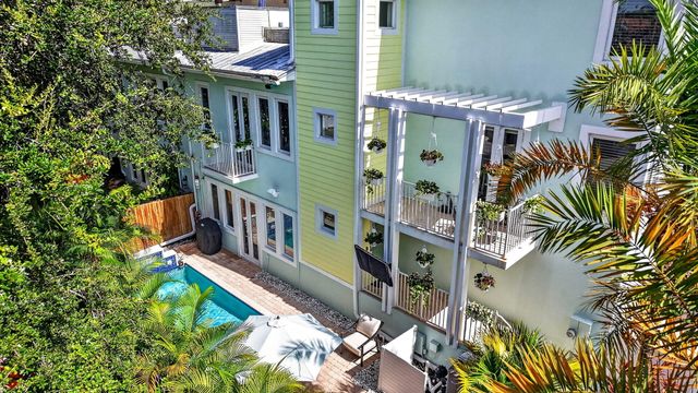 500 NE 17TH Avenue, Fort Lauderdale, FL 33301
