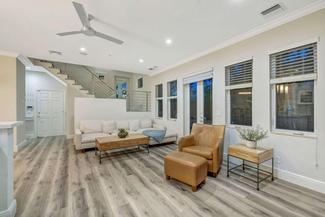 500 NE 17TH Avenue, Fort Lauderdale, FL 33301