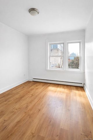 111-10 14th Avenue 2, College Point, NY 11356