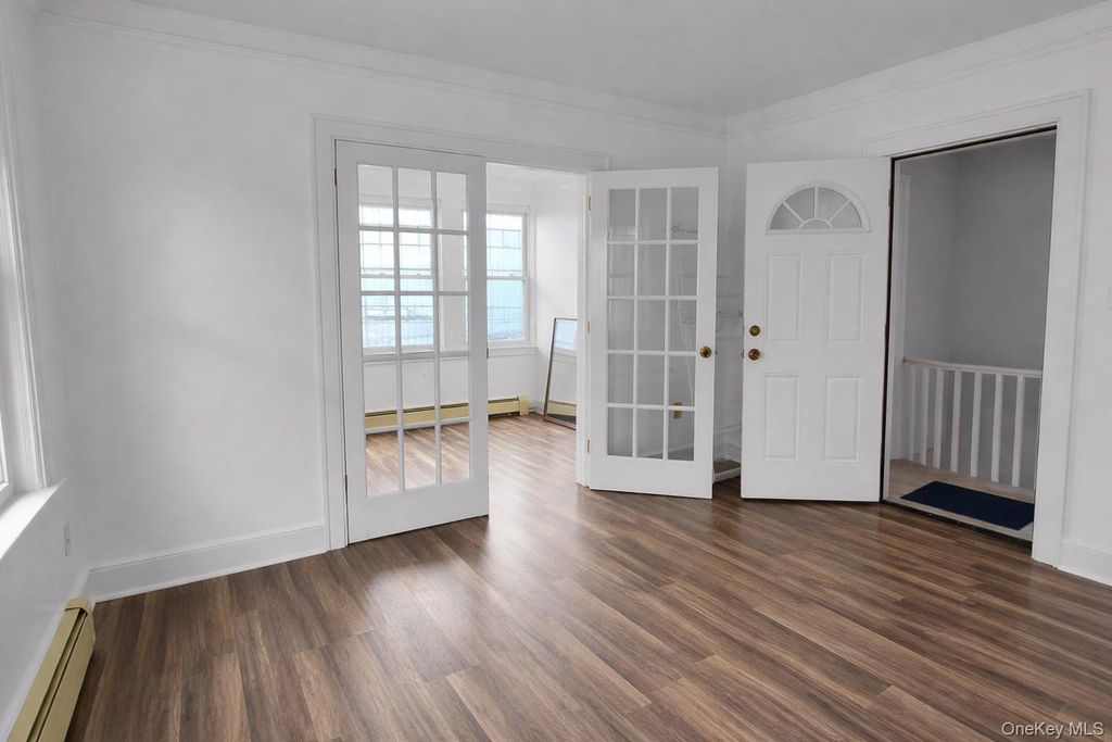 111-10 14th Avenue 2, College Point, NY 11356