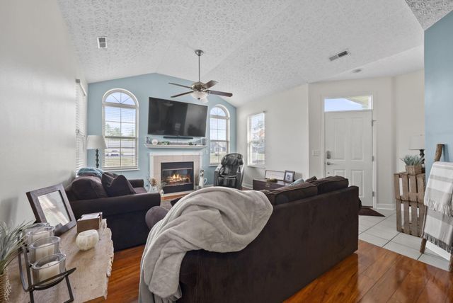 306 Waterside Drive, Delaware, OH 43015