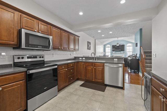 306 Waterside Drive, Delaware, OH 43015