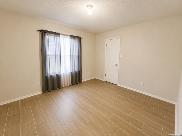 8835 Laguna Rio, San Antonio, TX 78251
