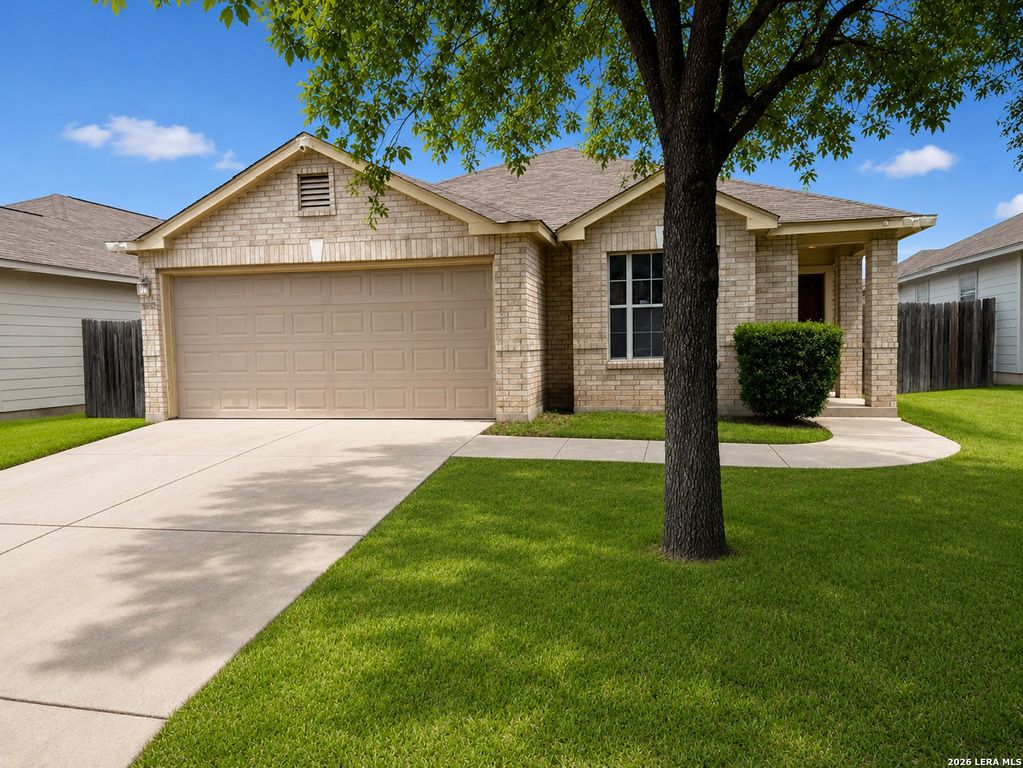 8835 Laguna Rio, San Antonio, TX 78251