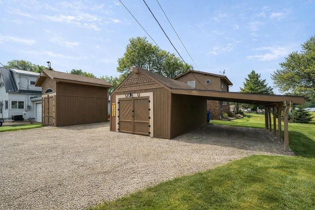8508 Fox River ROAD, Waterford, WI 53185