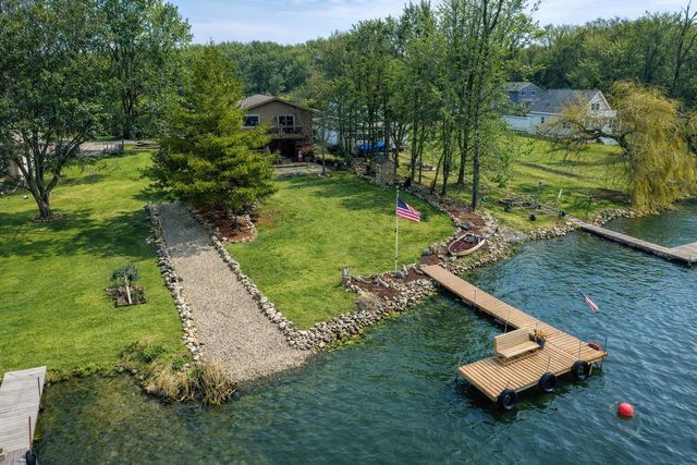 8508 Fox River ROAD, Waterford, WI 53185